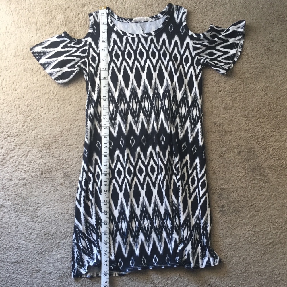 Girls Black and White Open Shoulder Dress!